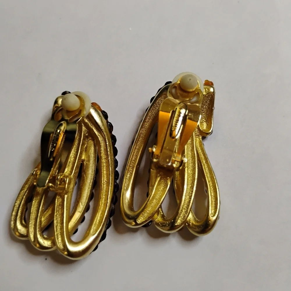 Vintage FO Inc Rhinestone 10 Kt Gold Plated Clip On Earrings‎